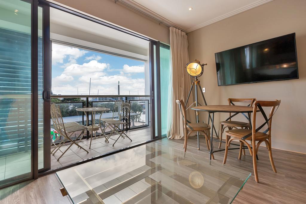 Cbd Viaduct Harbour Resort Auckland Exteriör bild
