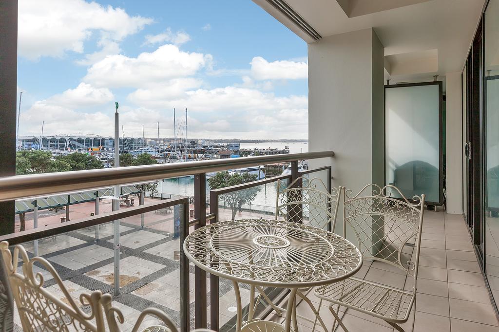 Cbd Viaduct Harbour Resort Auckland Exteriör bild