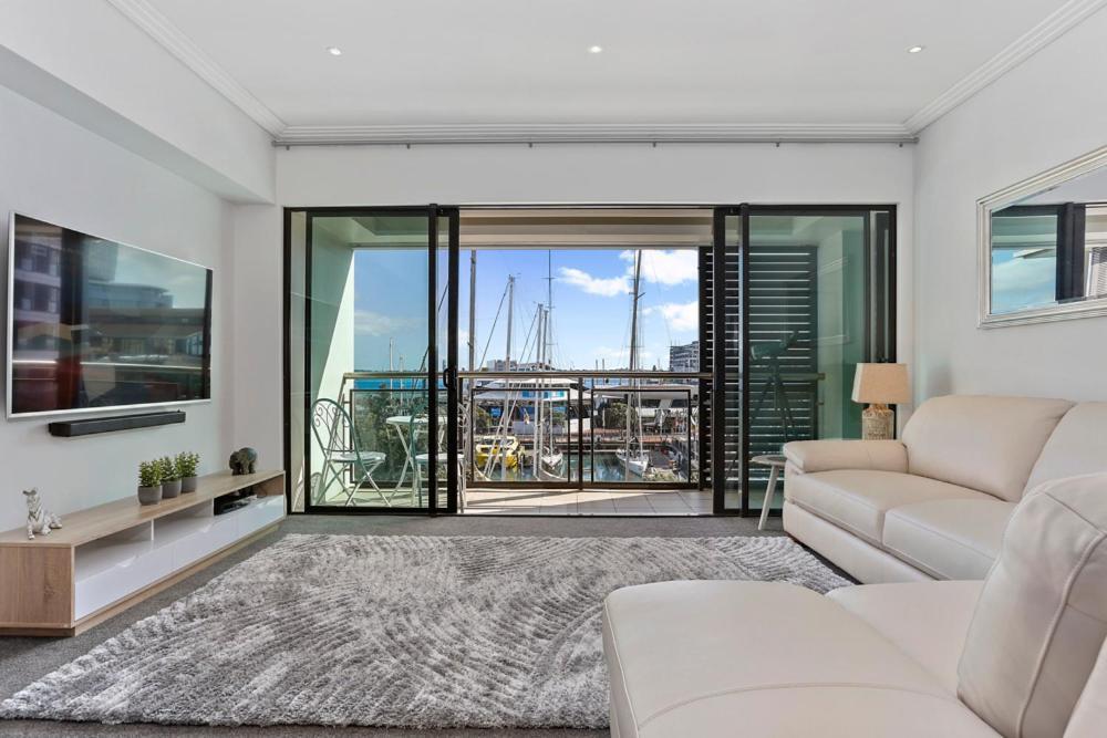 Cbd Viaduct Harbour Resort Auckland Exteriör bild